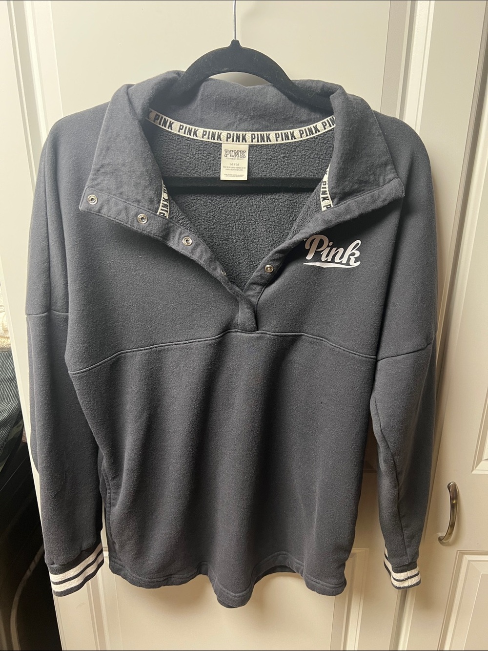 PINK Victoria's Secret Charcoal Crewneck Pullover, M, PINK LOGO